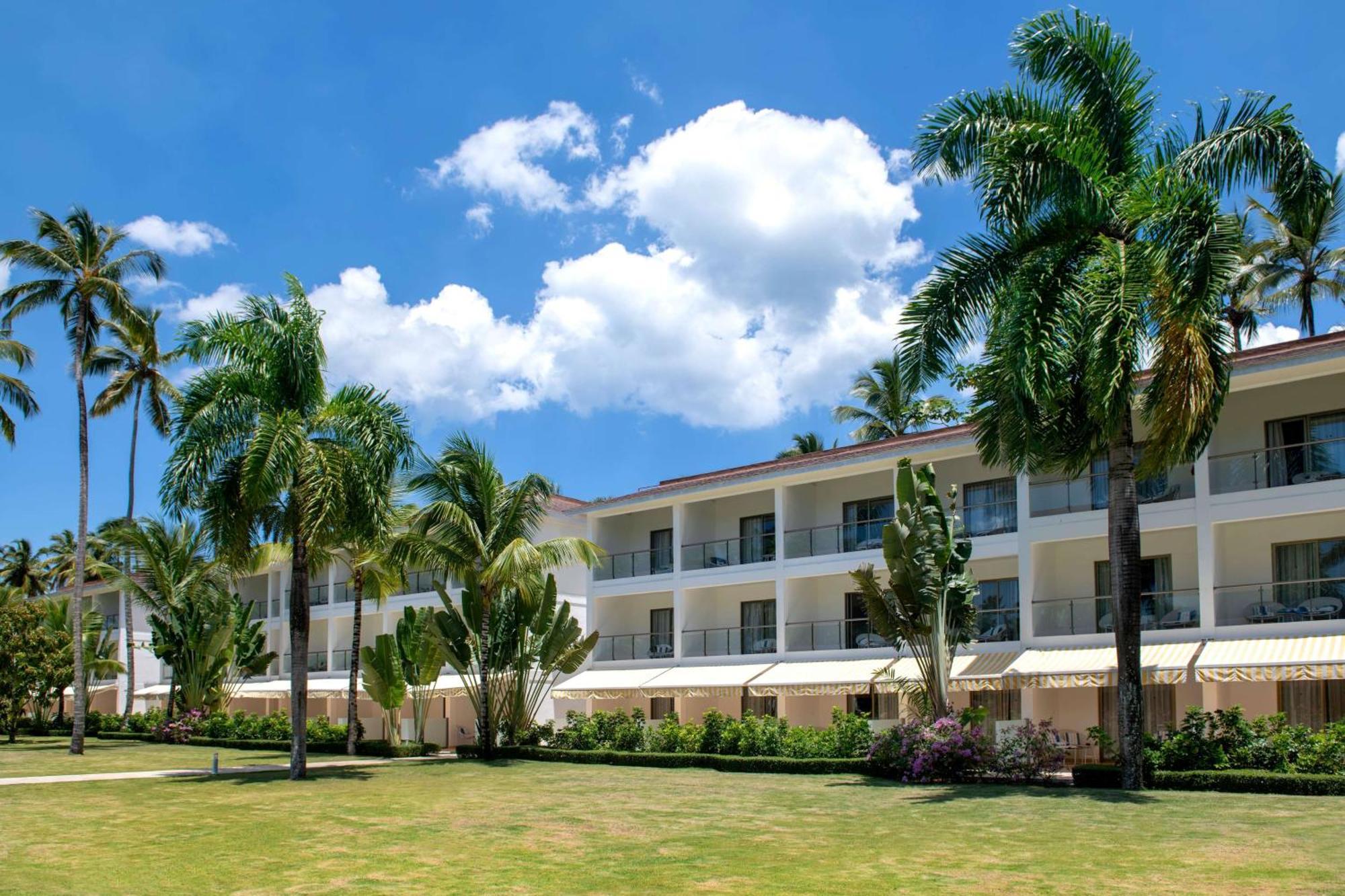 Viva V Samana By Wyndham, A Trademark Adults All Inclusive Las Terrenas Exterior photo The Royal Island Resort and Spa